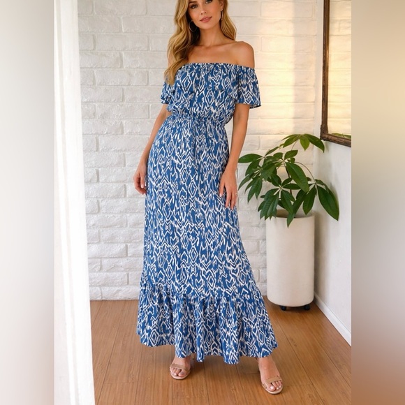 Wendy Katlen Dresses & Skirts - Wendy Katlen Maxi Dress Size 6  D10